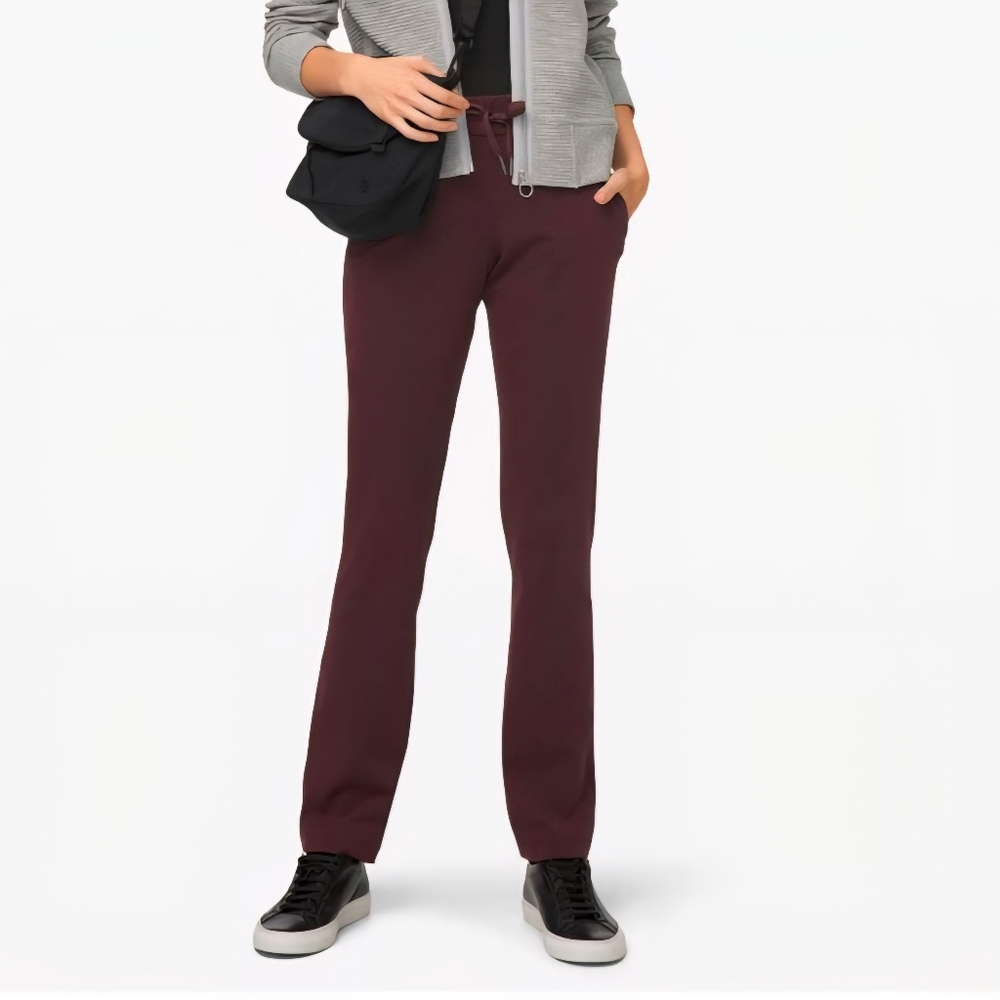 Like New Lululemon On the Fly Pant, Size 4, Cassis